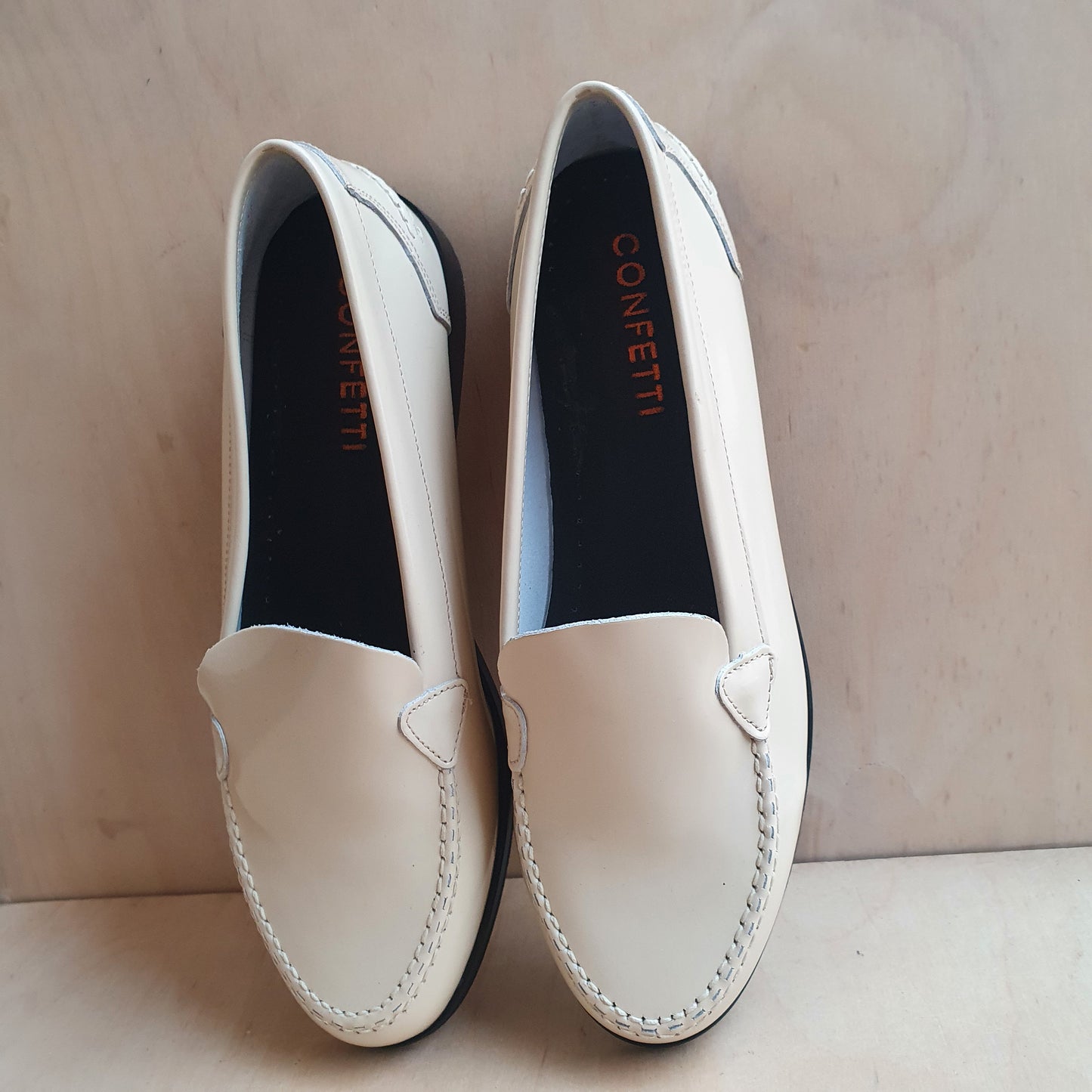 dames loafer - beige lakleder