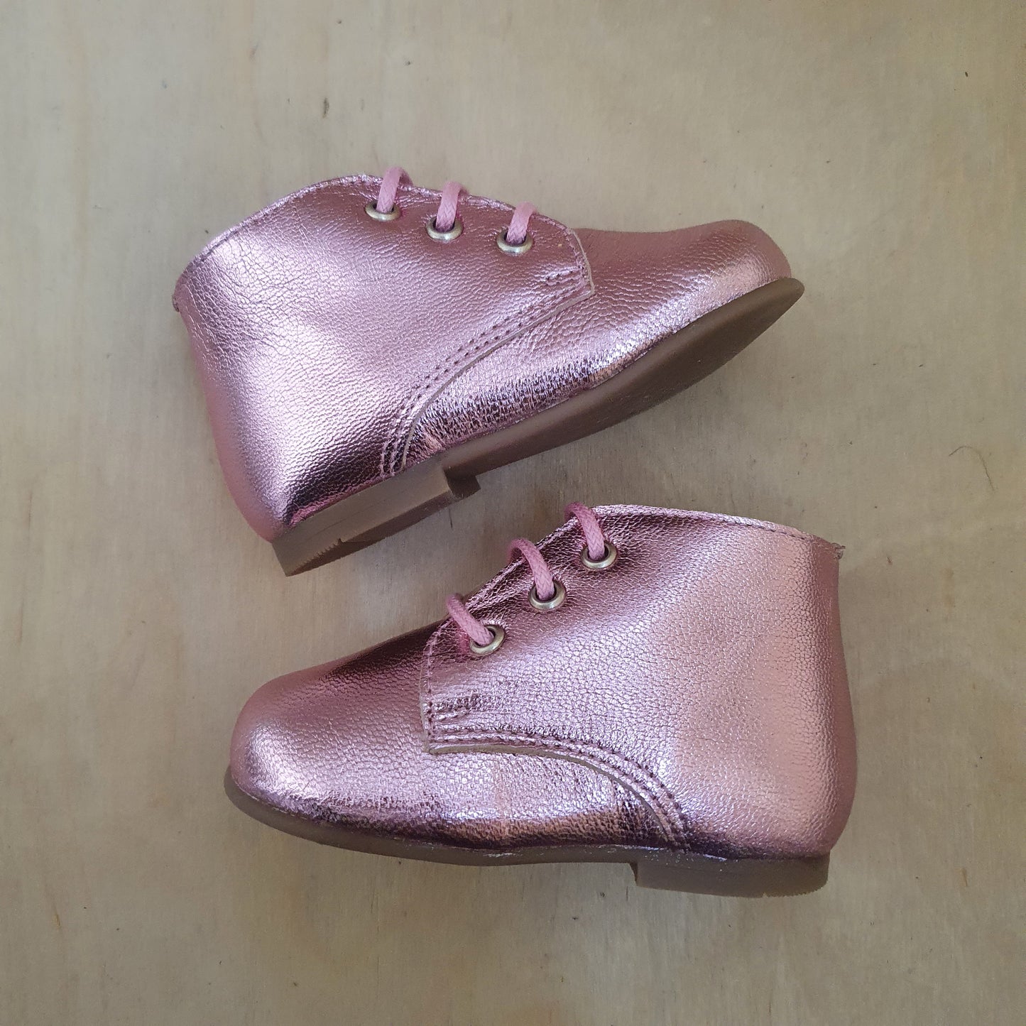 CONFETTI - stapschoen miki - galaxy roze