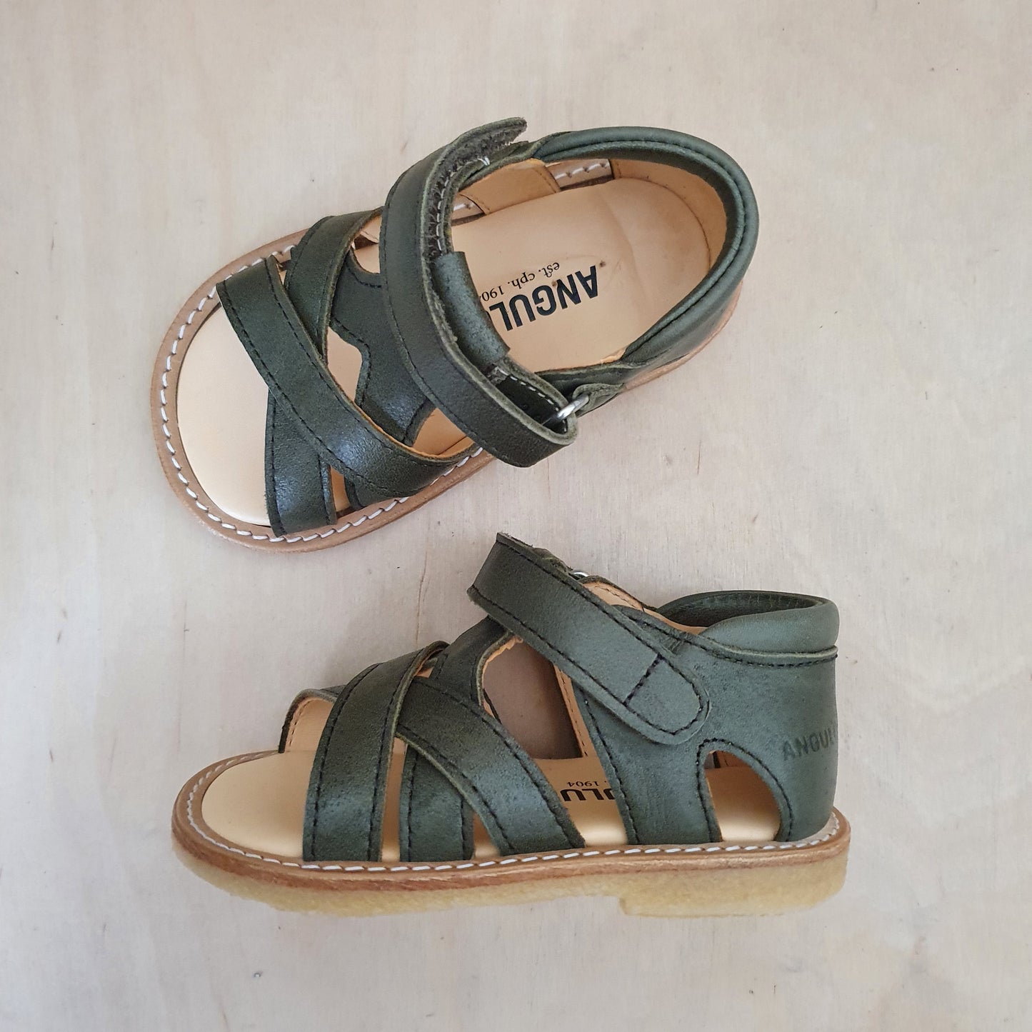 ANGULUS - stapsandaal velcro - donker groen
