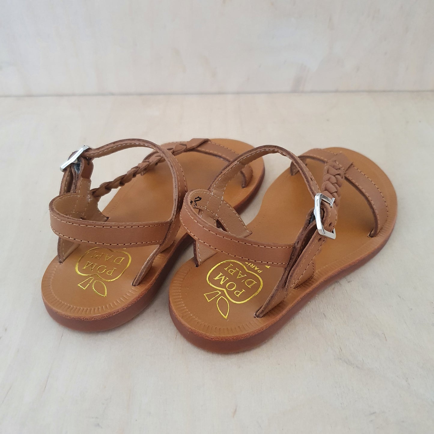 POM D'API - sandaal plagette antik - vlecht camel