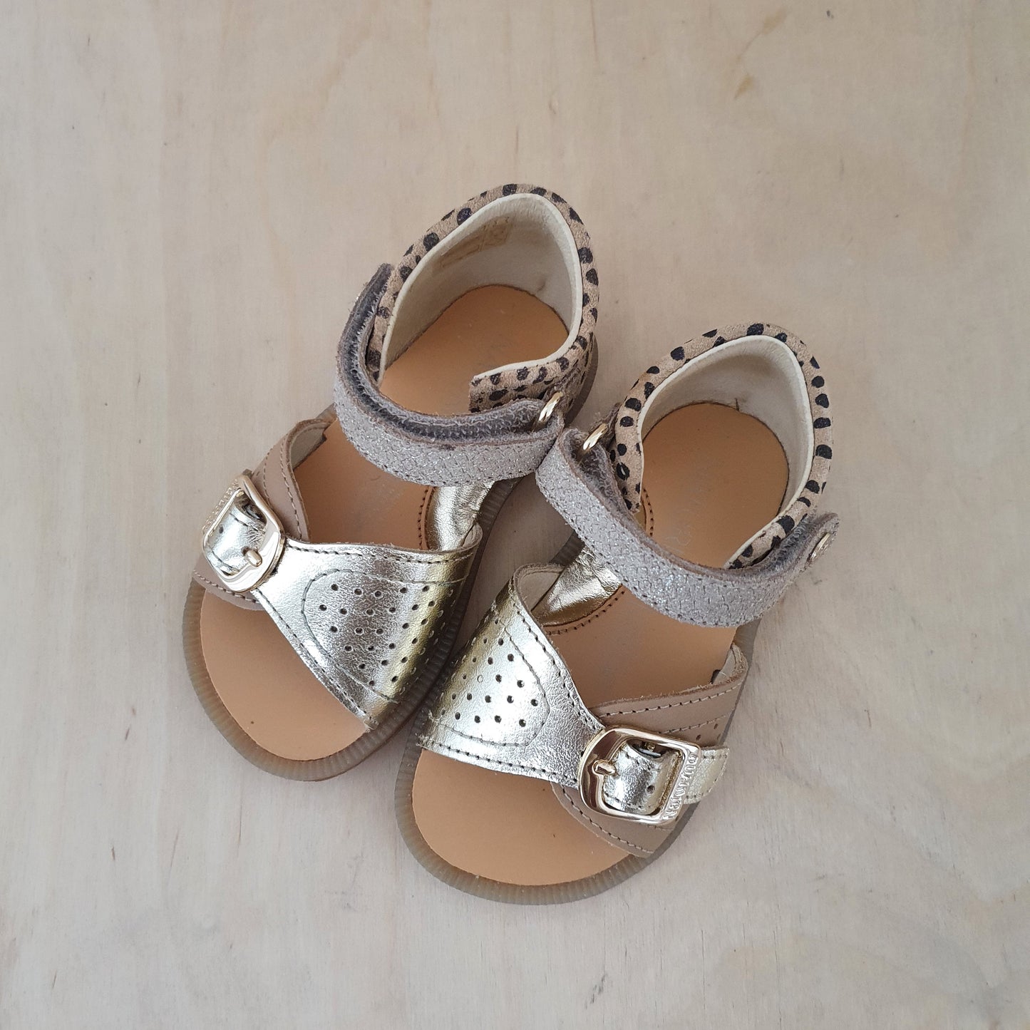 stapsandaal jead - sand platinum nut/print