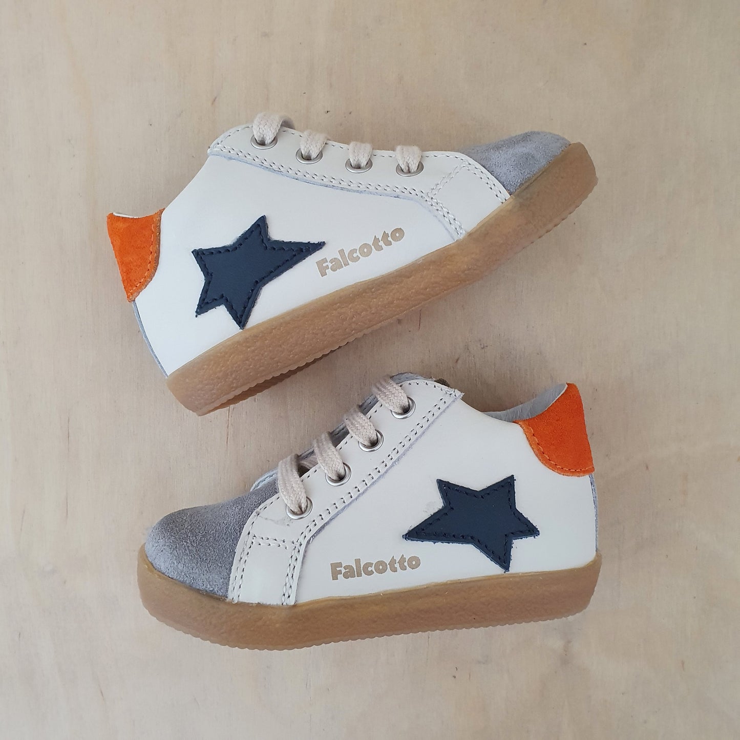 FALCOTTO - stapsneaker alnoite - grey milk orange