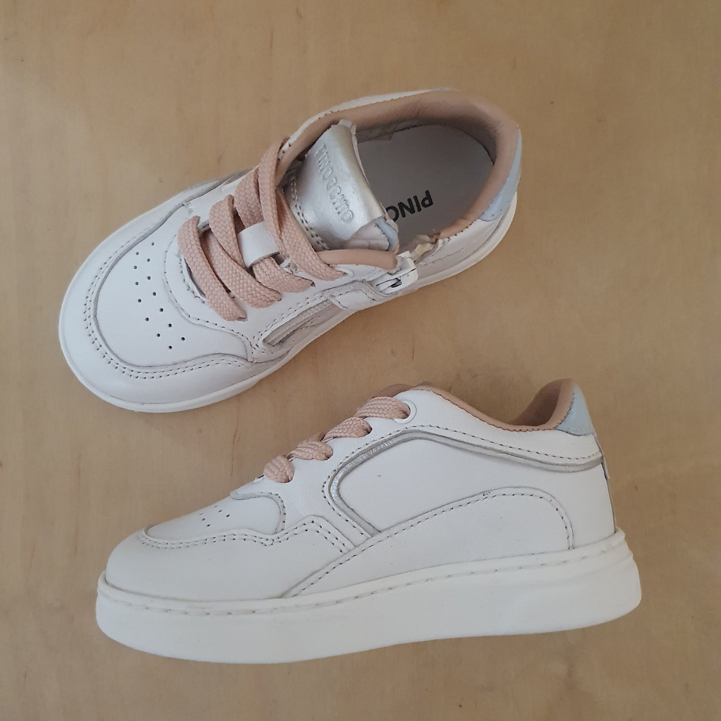 lage sneaker - wit, lichtroze en lichtblauw