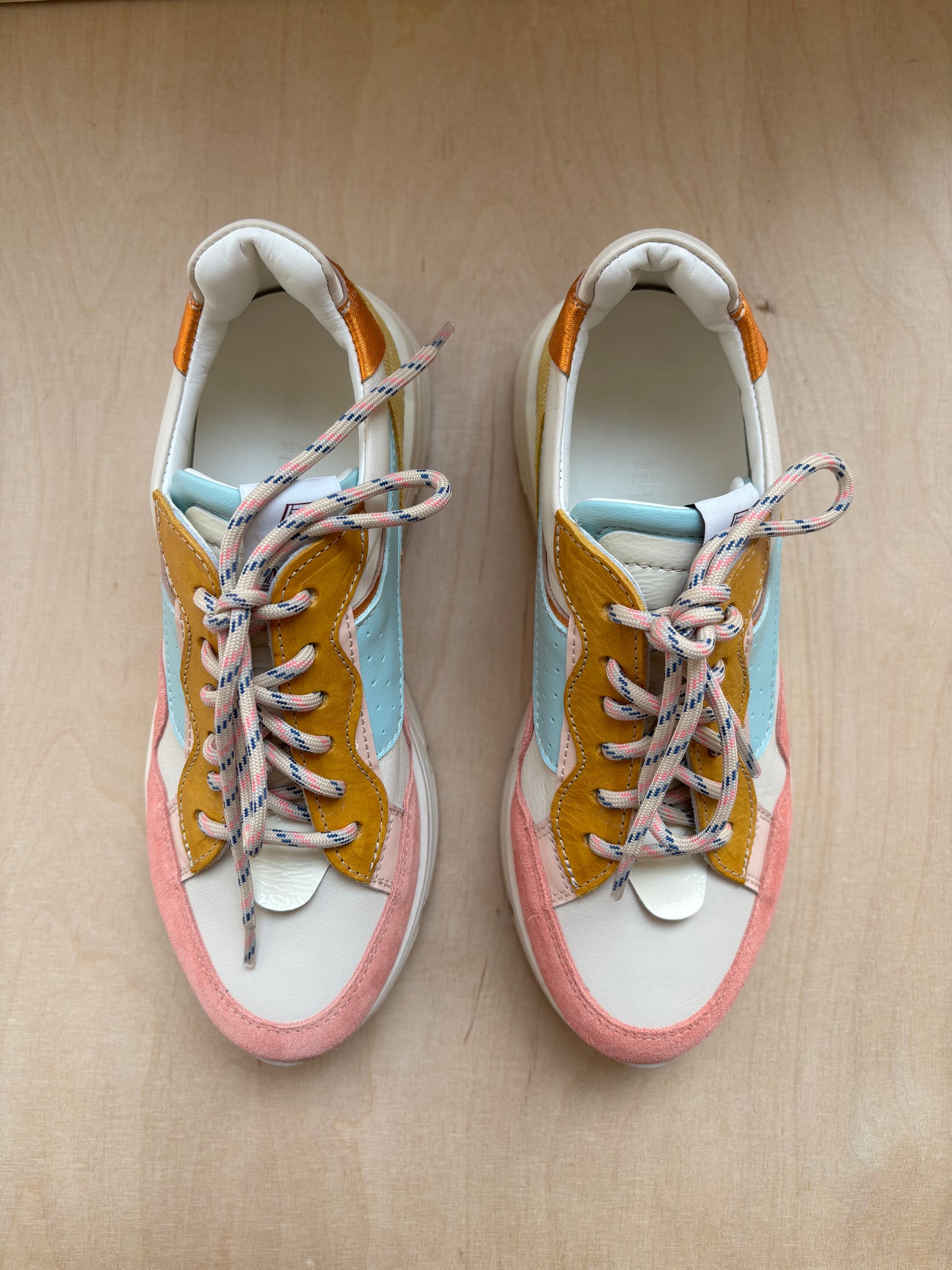 Ocra runner roze blauw (laatste 36)