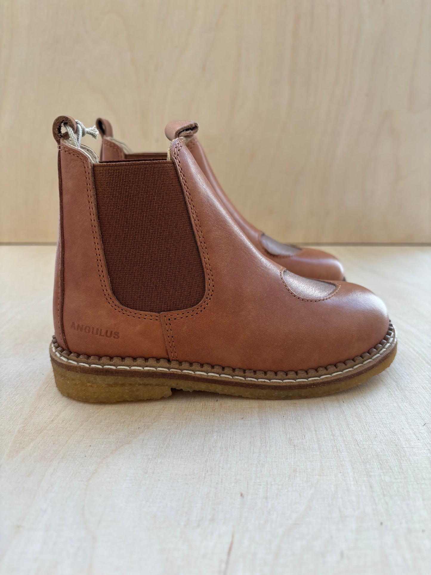 Chelsea boot - tan - oat milk - cognac