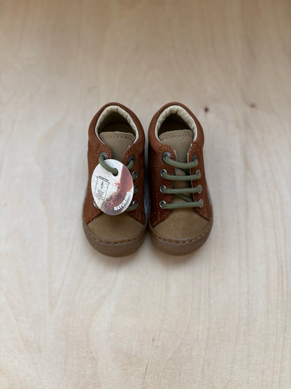 Naturino cocoon honey - brown - groene veters