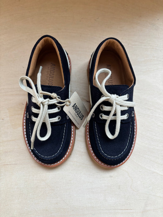 Angulus bootschoentje