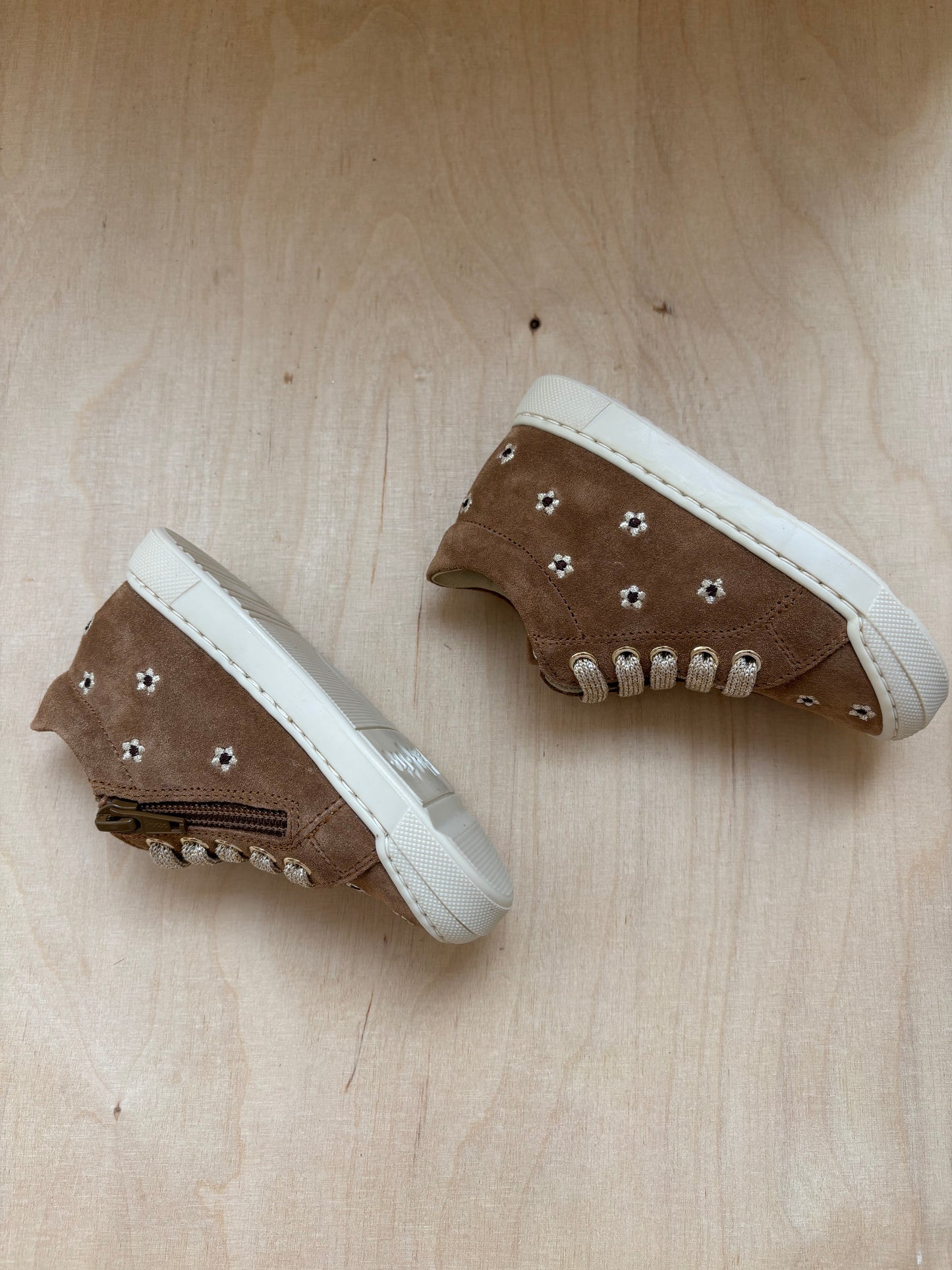 Falcotto eerste stap sneakertje daisies suede brown