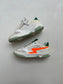 sneaker - wit oranje bliksem, groene details