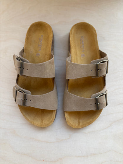 Sandaal camel met gesp