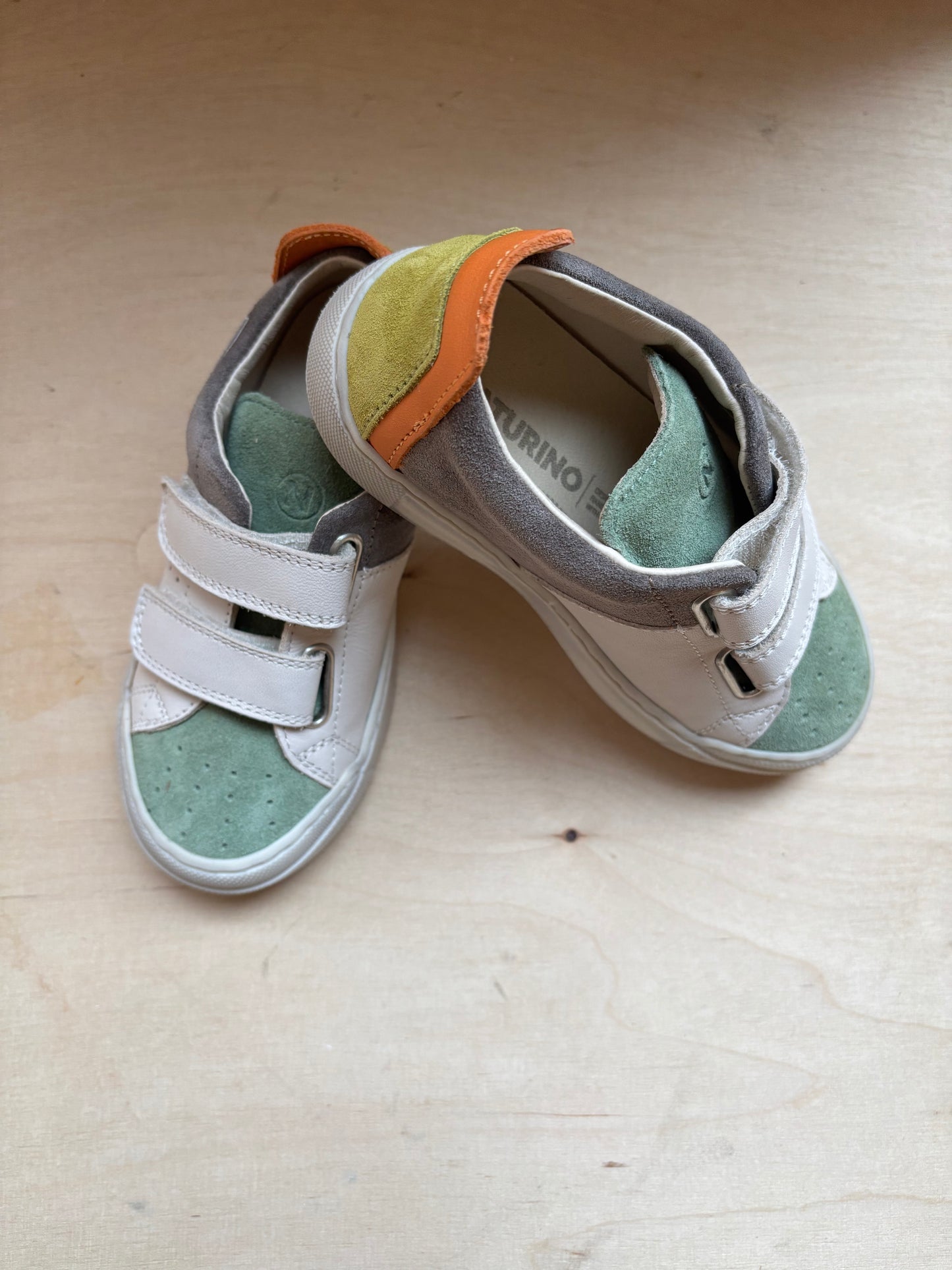 Naturino sneaker suede leaf milk mud