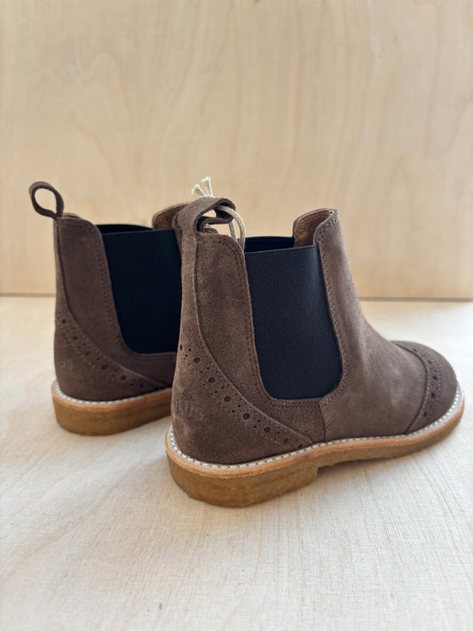 Angulus - chelsea boot lace pattern - dark taupe brown