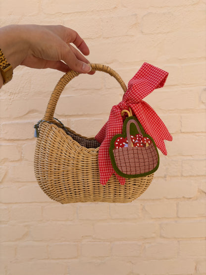 Sticky lemon wicker basket