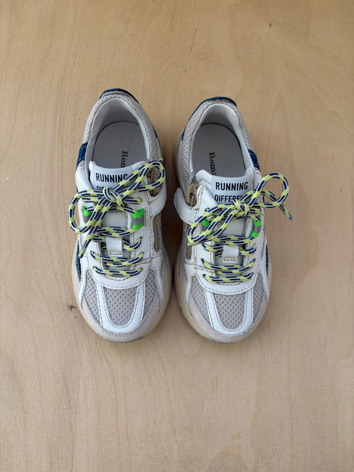 Romagnoli runner blauw wit grijs