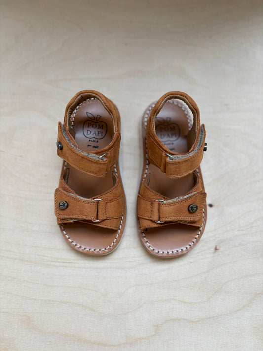 Pom d'api sandaal waf easy nubuck camel