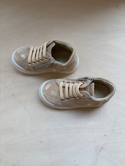 Falcotto suede lemon sand