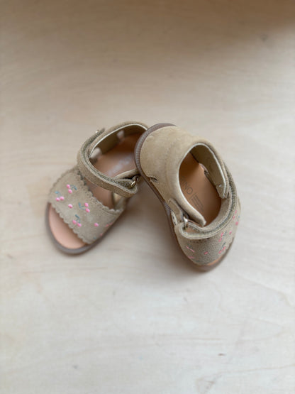 Naturino sandaal suede cherry sand