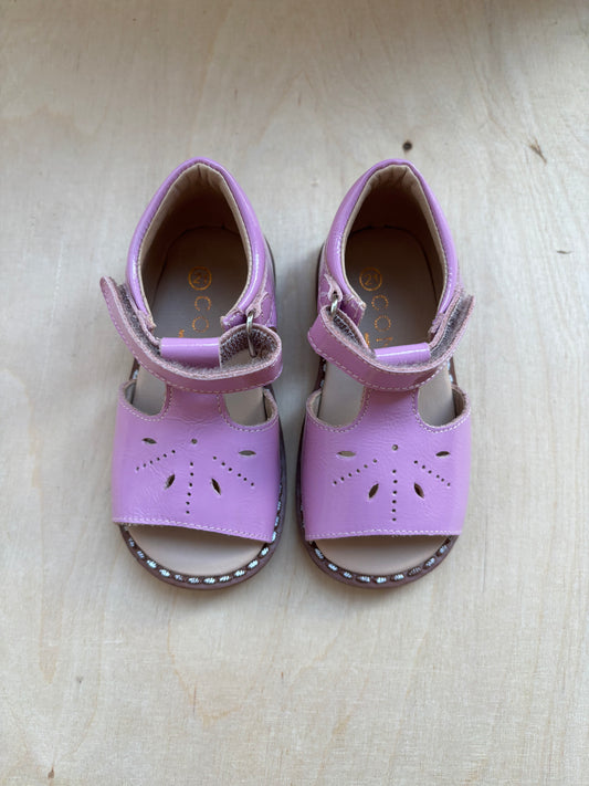 Confetti sandaal perfo lakleder lila