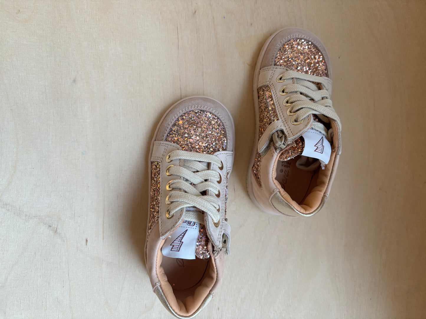 Ocra eerste stapper sneaker ruby glitter