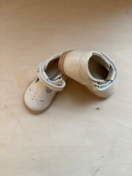 Falcotto eerste schoentje