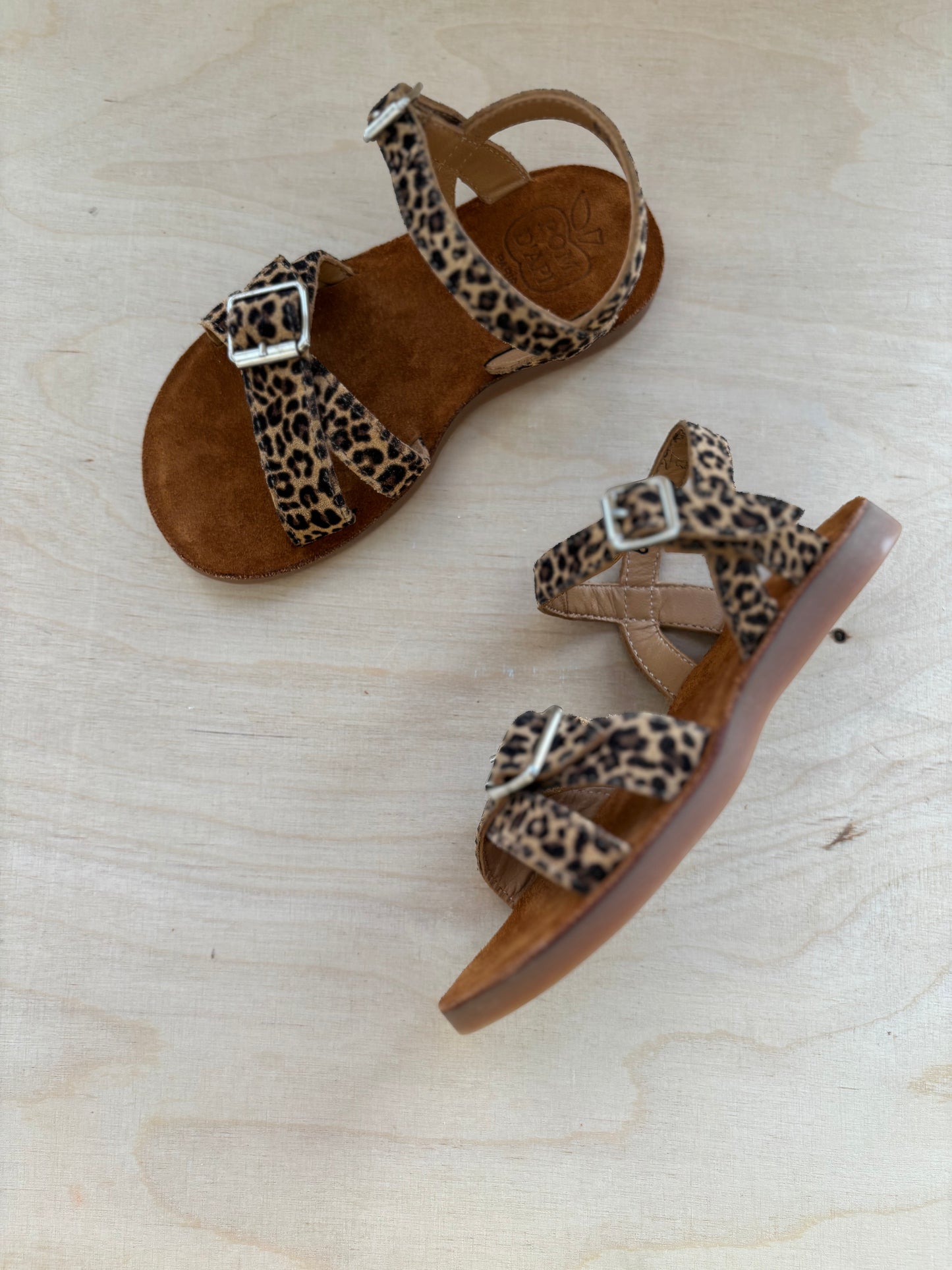 pom d'api crossy sandaal leopard