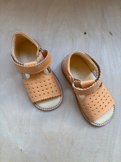 Angulus sandaal velcro abricot