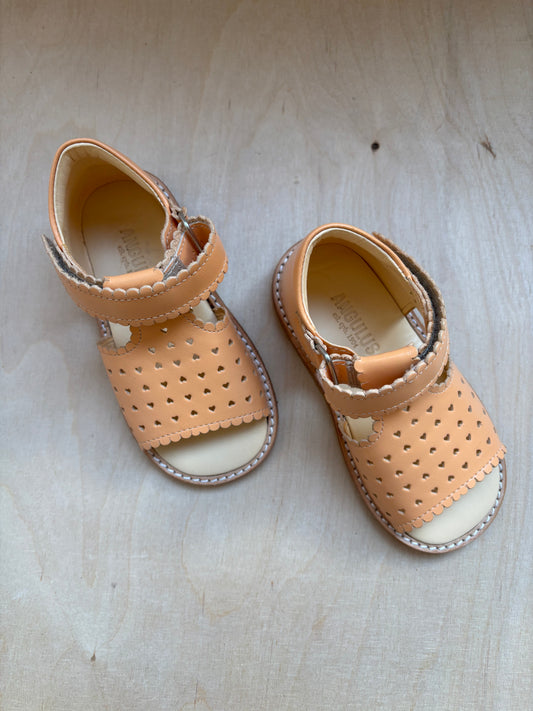 Angulus sandaal velcro abricot