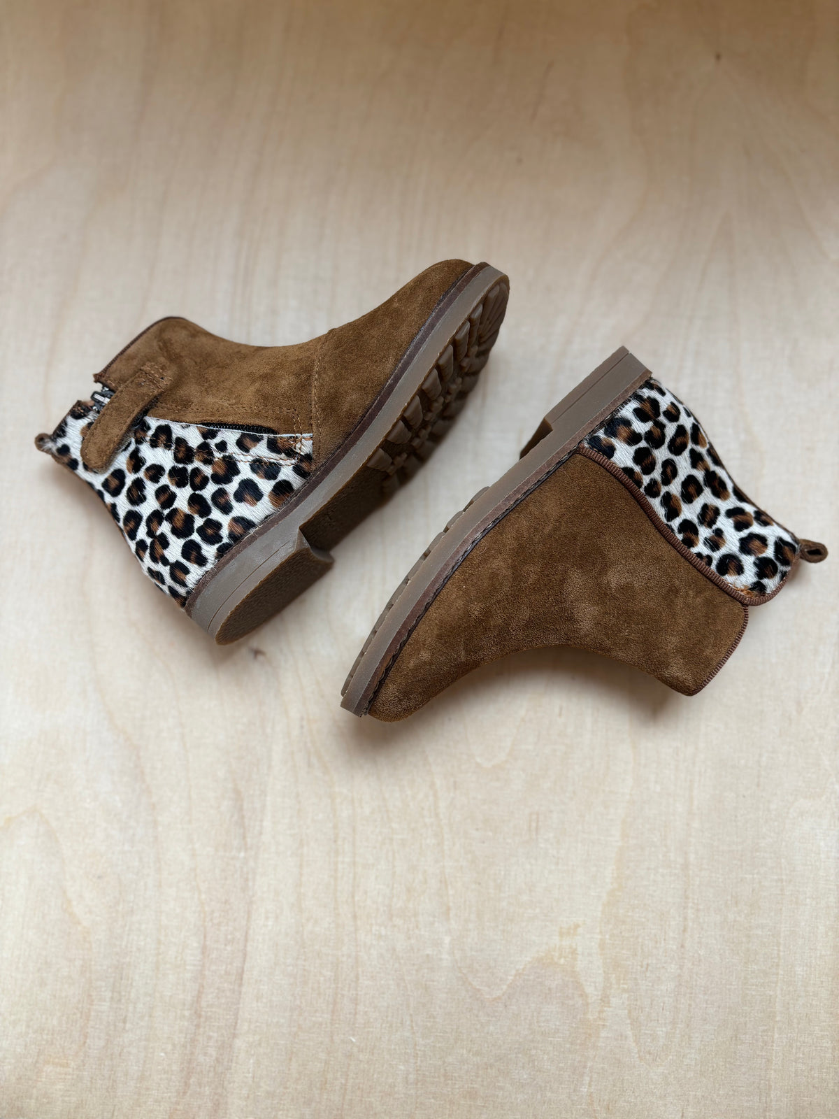 Pom d'api enkellaarsje velours pony - tabac leopard