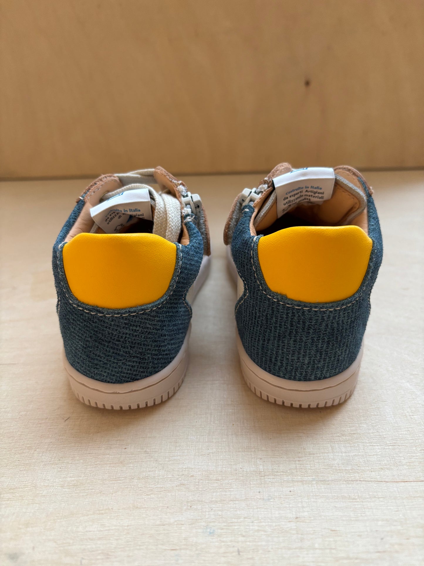 Ocra eerste stapper sneaker ron geel bruin