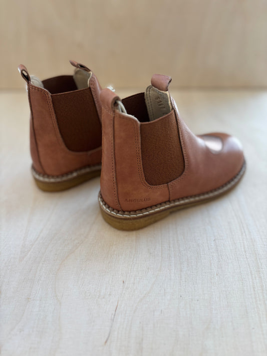 Chelsea boot - tan - oat milk - cognac