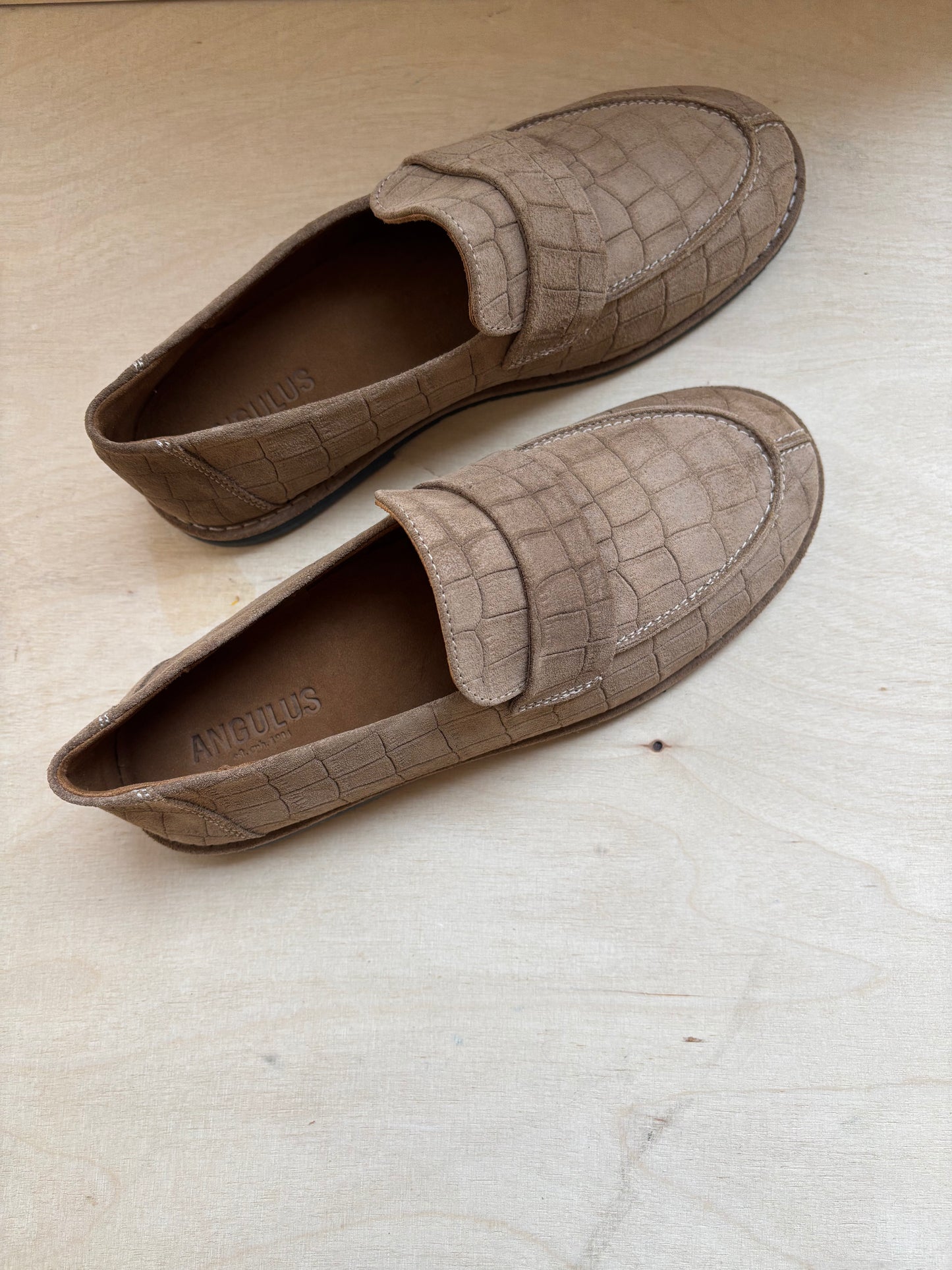 Angulus loafer croco