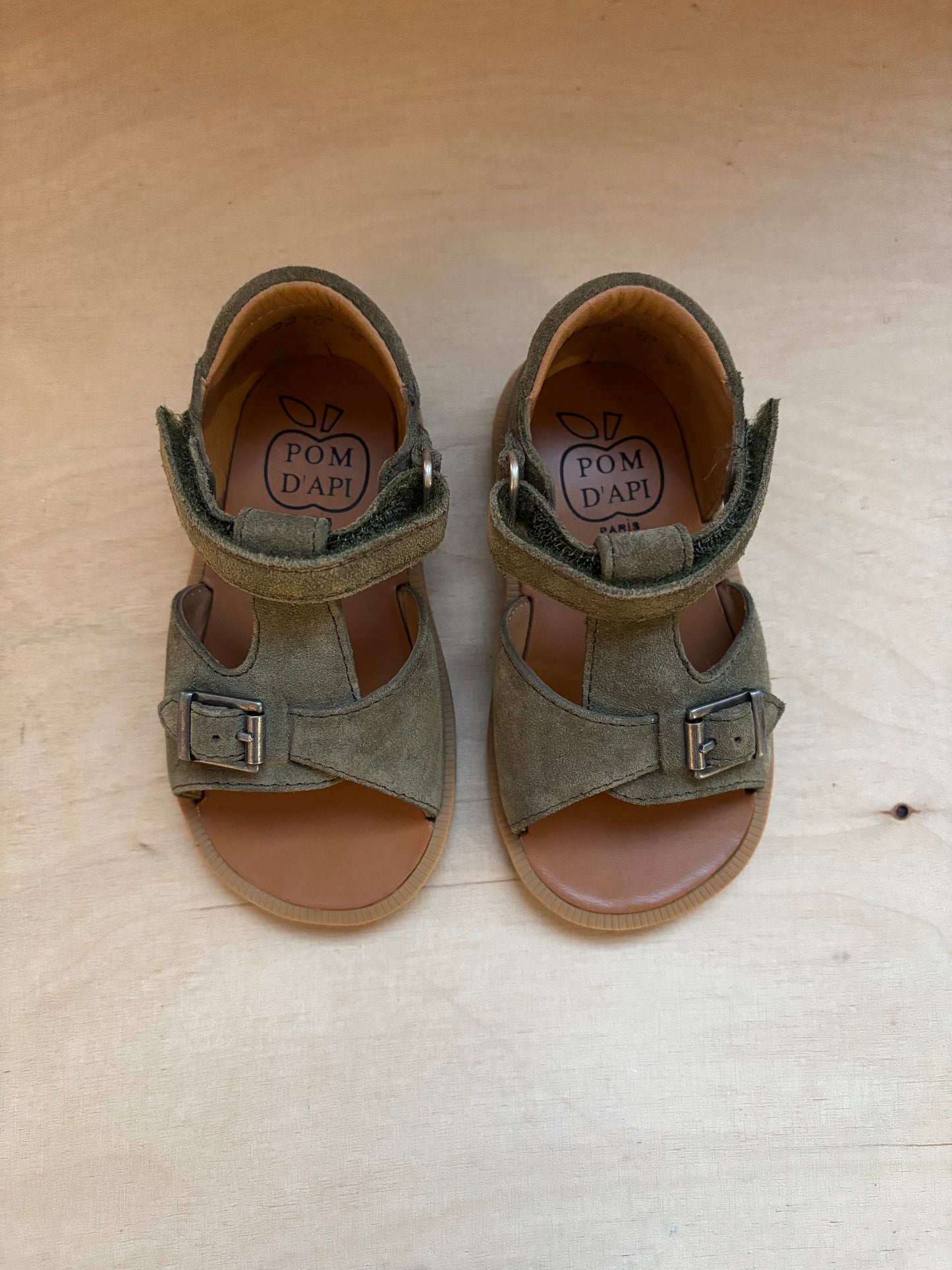 Pom d'api sandaal poppy easy kaki