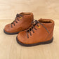 stapschoen - cognac zwarte zool, geel detail