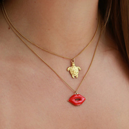 Gouden ketting red lips