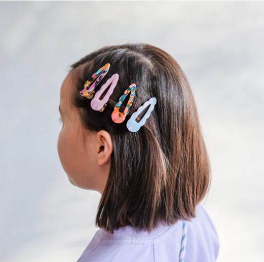 scalloped acetate clips