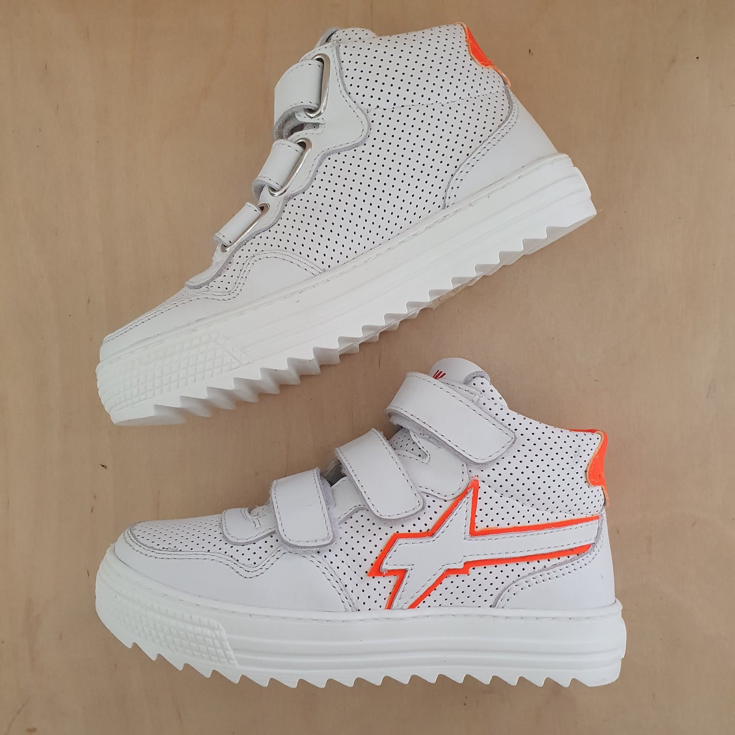 W6YZ - hightop sneaker velcro - white orange fluo
