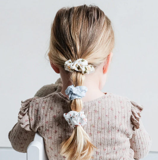 MIMI & LULA - blossom floral scrunchies